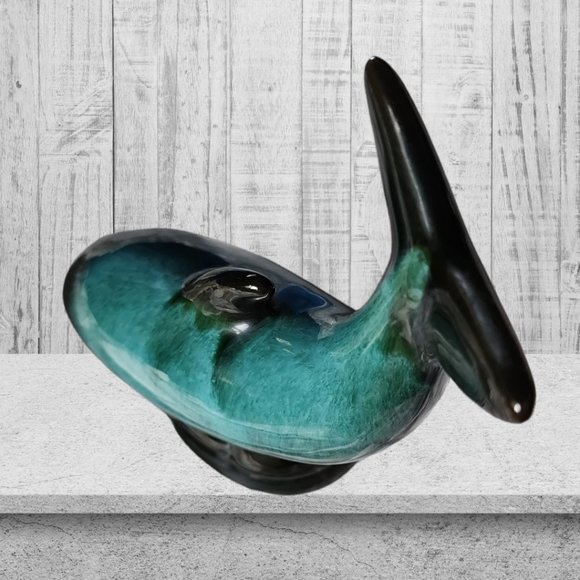 BLUE MOUNTAIN POTTERY Hand Glazed Ceramic Orca Whale - Picture 6 of 8